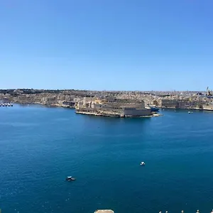Apartment Superb 3 Bedroom In, Valletta